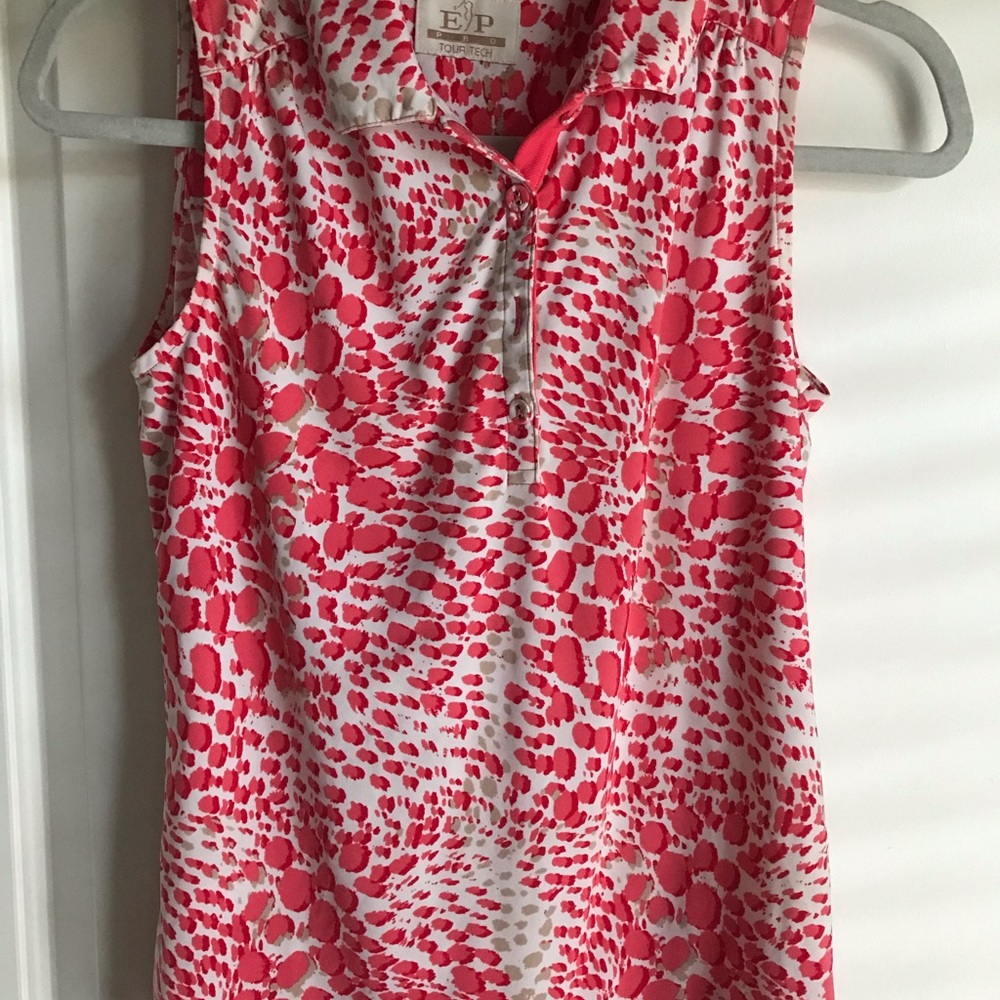Golf Sleeveless blouse. Coral, white and cream.